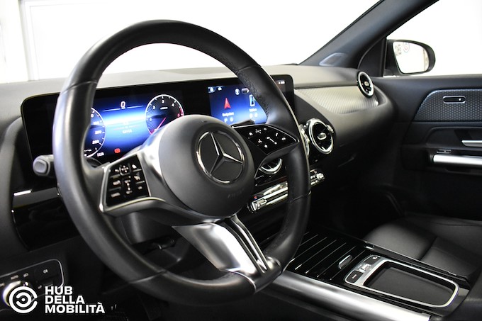 MERCEDES-BENZ GLA 200 d Automatic Progressive Advanced